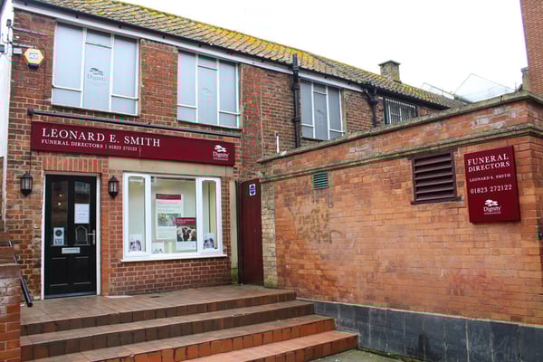 Leonard E Smith Funeral Directors in Taunton
