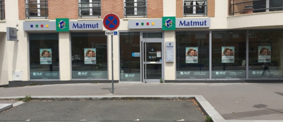 Façade de l'agence au 52 Boulevard Vauban à Montigny-le-Bretonneux