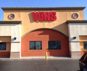 Vons Store Front Picture at 475 E Windmill Lane in Las Vegas NV