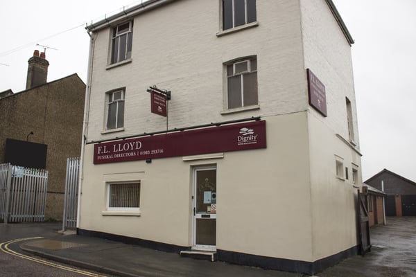 F L Lloyd Funeral Directors in Cowes