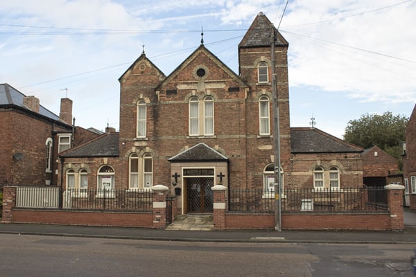 E Hurton & Son Funeral Directors in Retford
