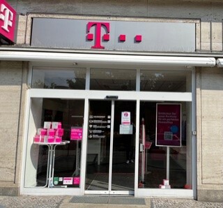 Store photo