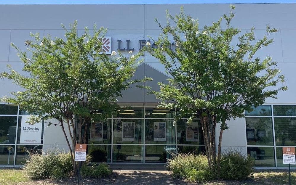 LL Flooring #1212 Horn Lake | 6550 Interstate Boulevard | Storefront