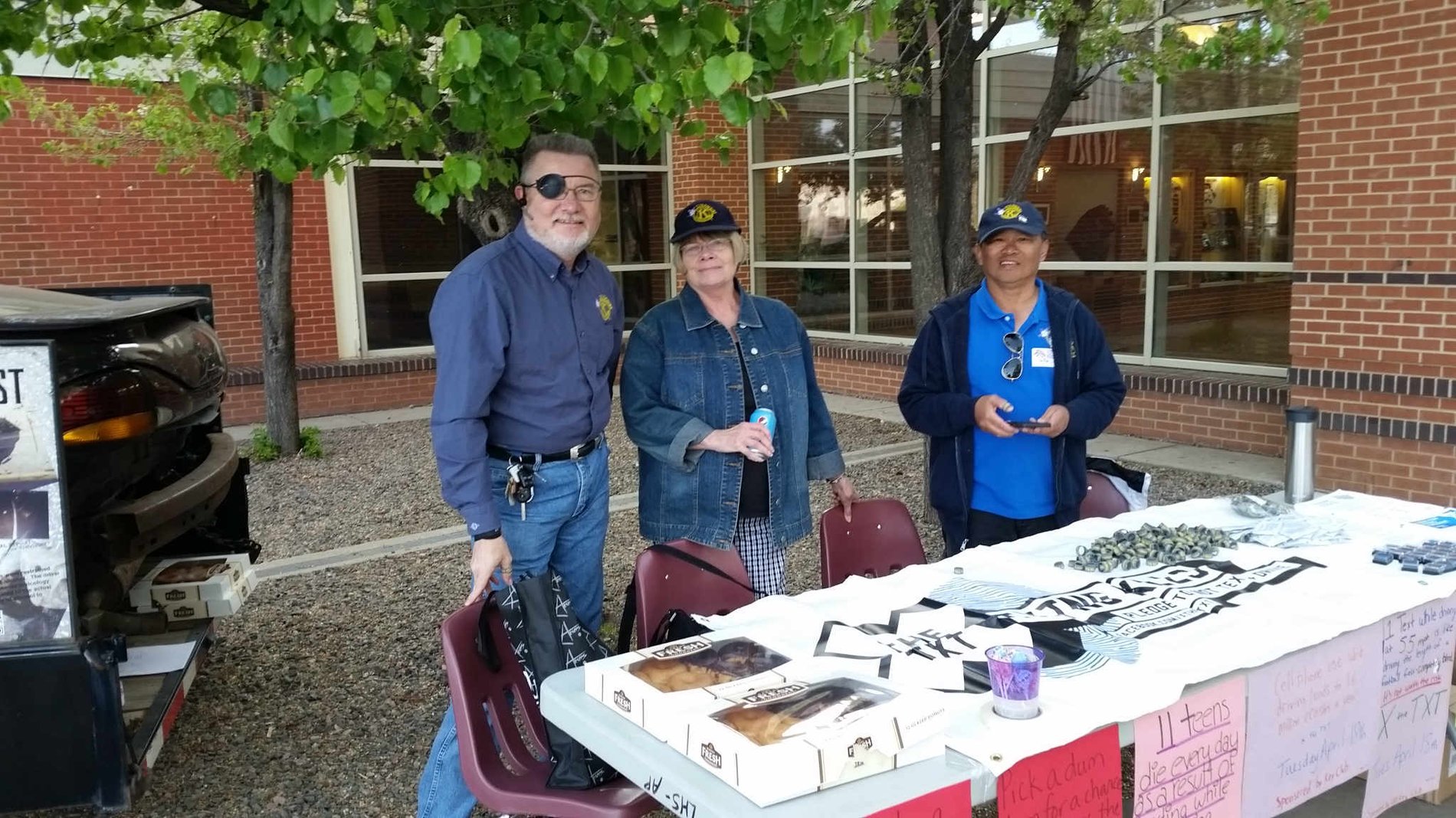 2017 - more than 150 students pledged to X the Text®. Thanks to the Kiwanis Club of Columbine for their support.