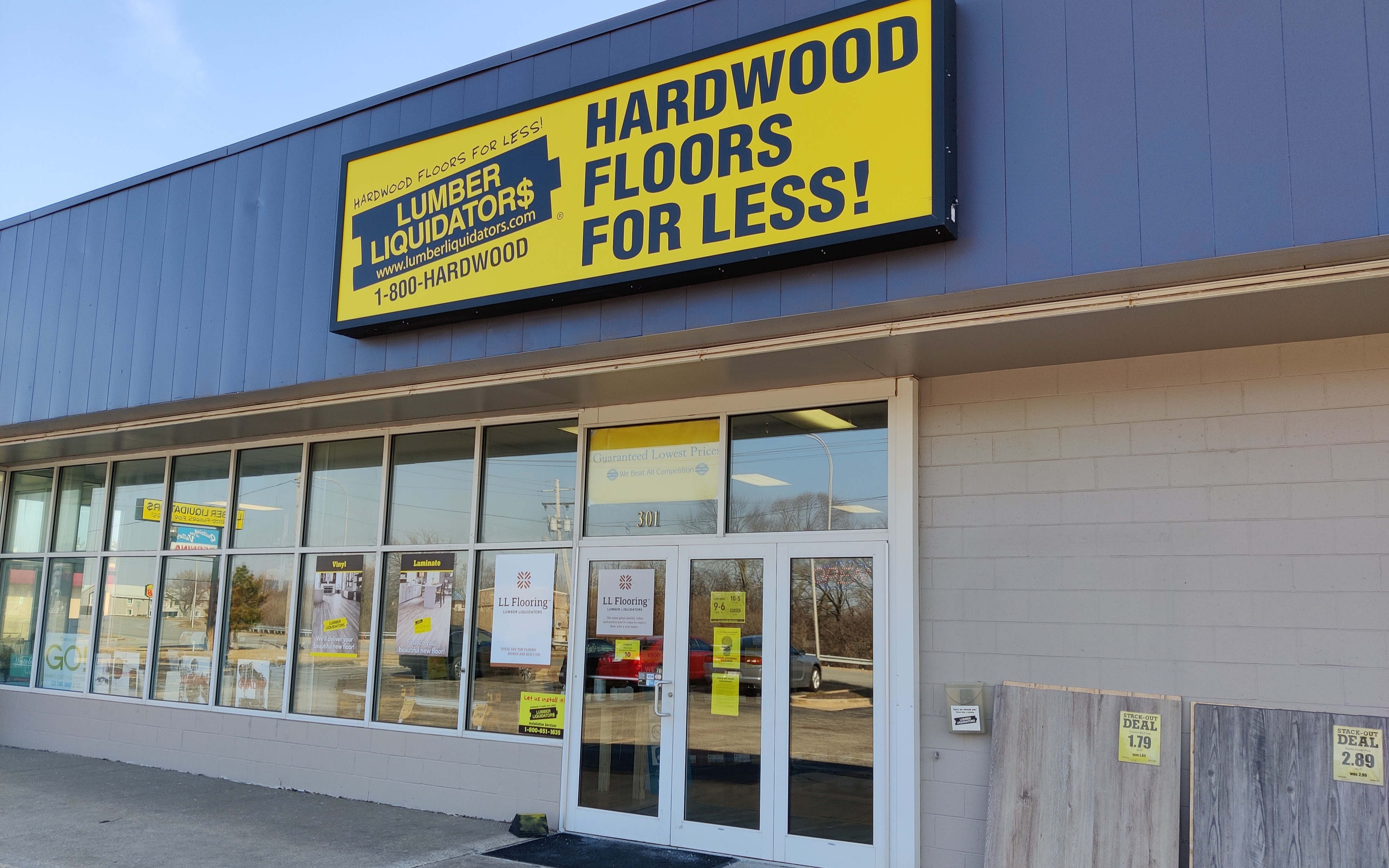 LL Flooring #1254 Champaign | 301 W. Marketview Drive | Storefront