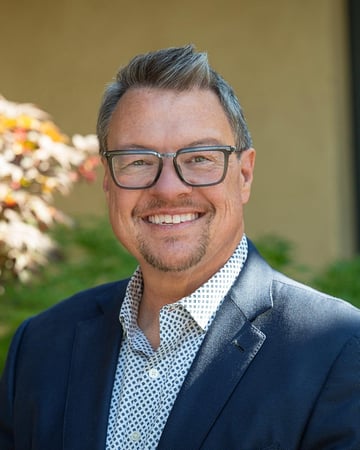 Photo of Derek B Fowler