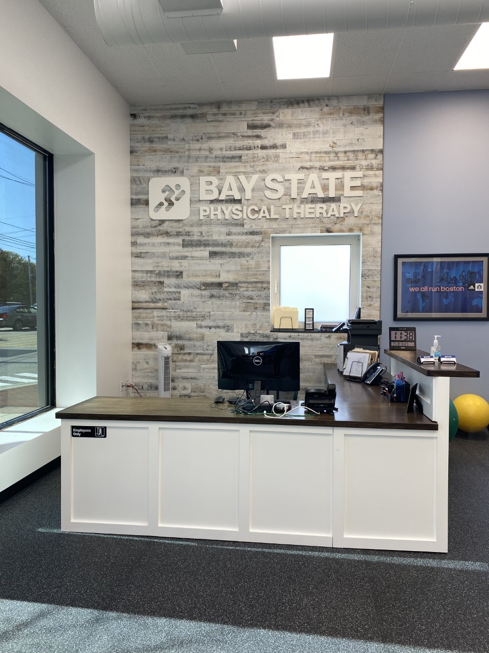 Bay State Physical Therapy Chestnut Hill Boylston St. Boston, front desk and waiting room area.