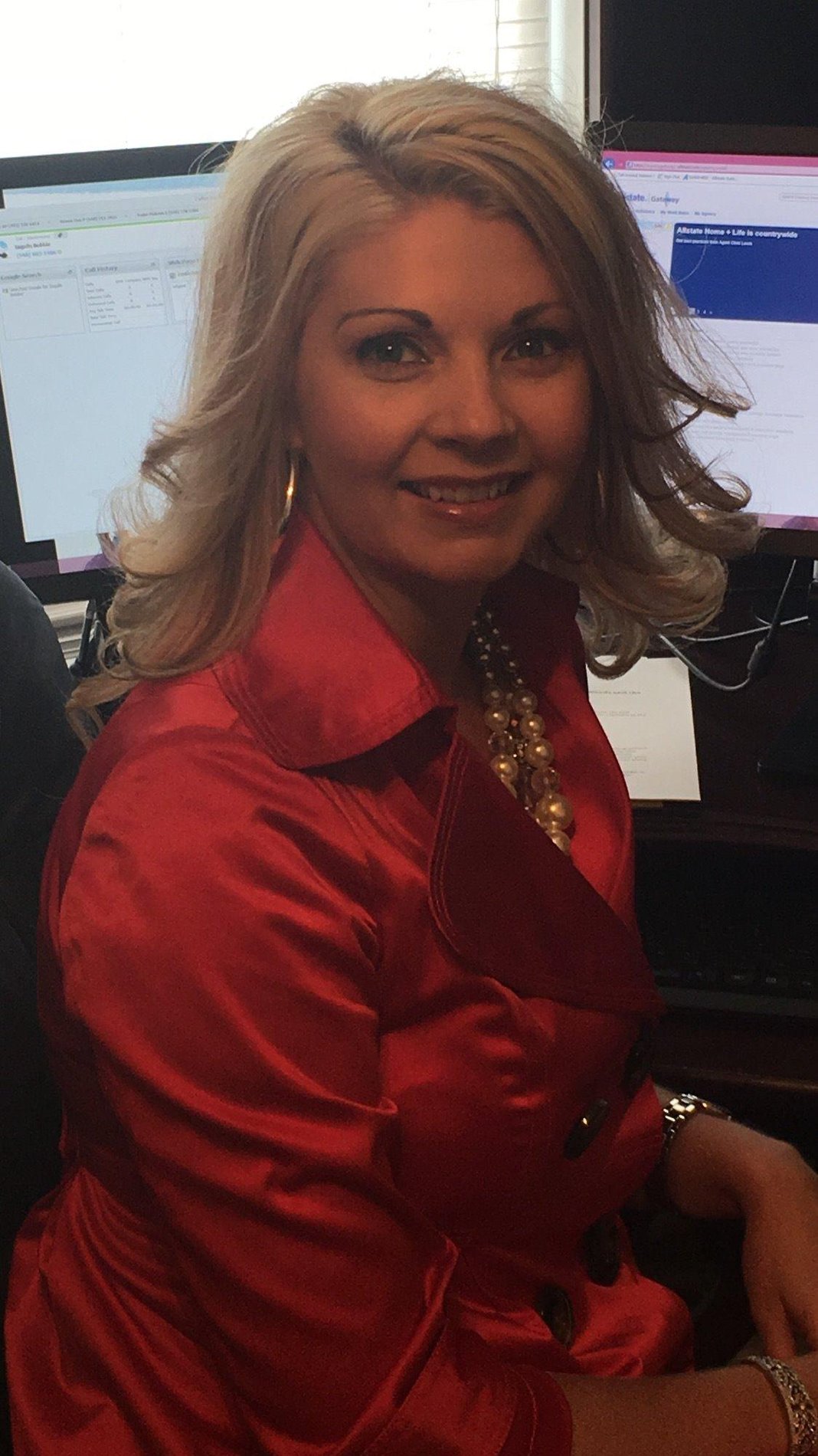Meet Valerie your trusted Allstate advisor.