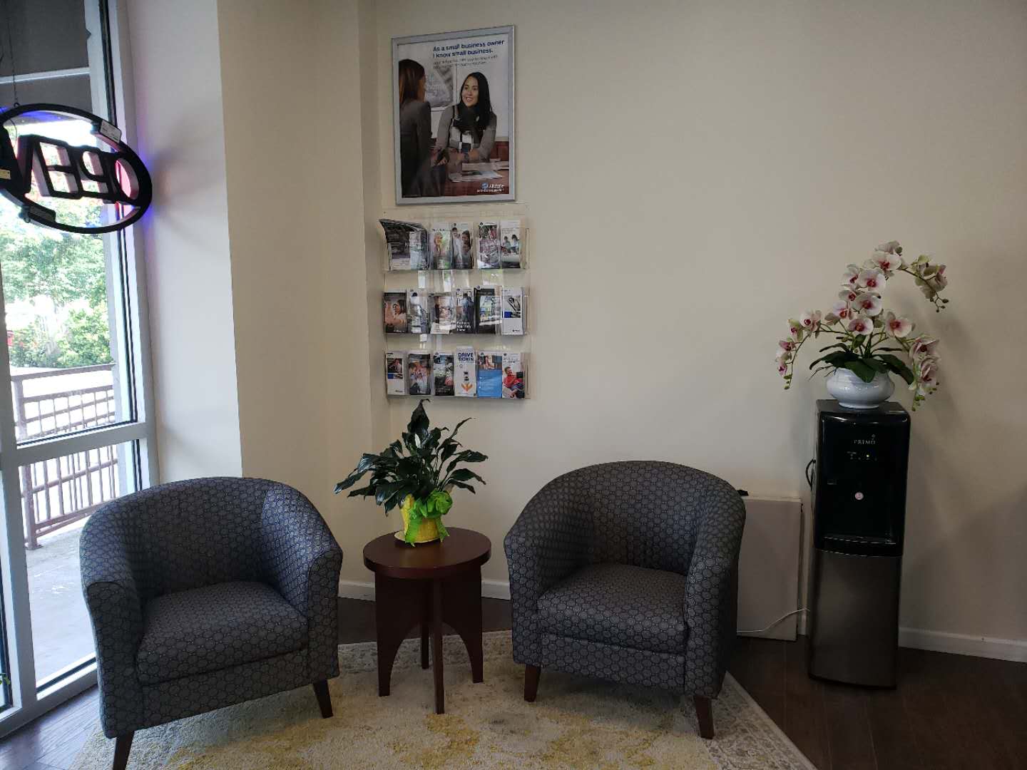 Photo gallery image