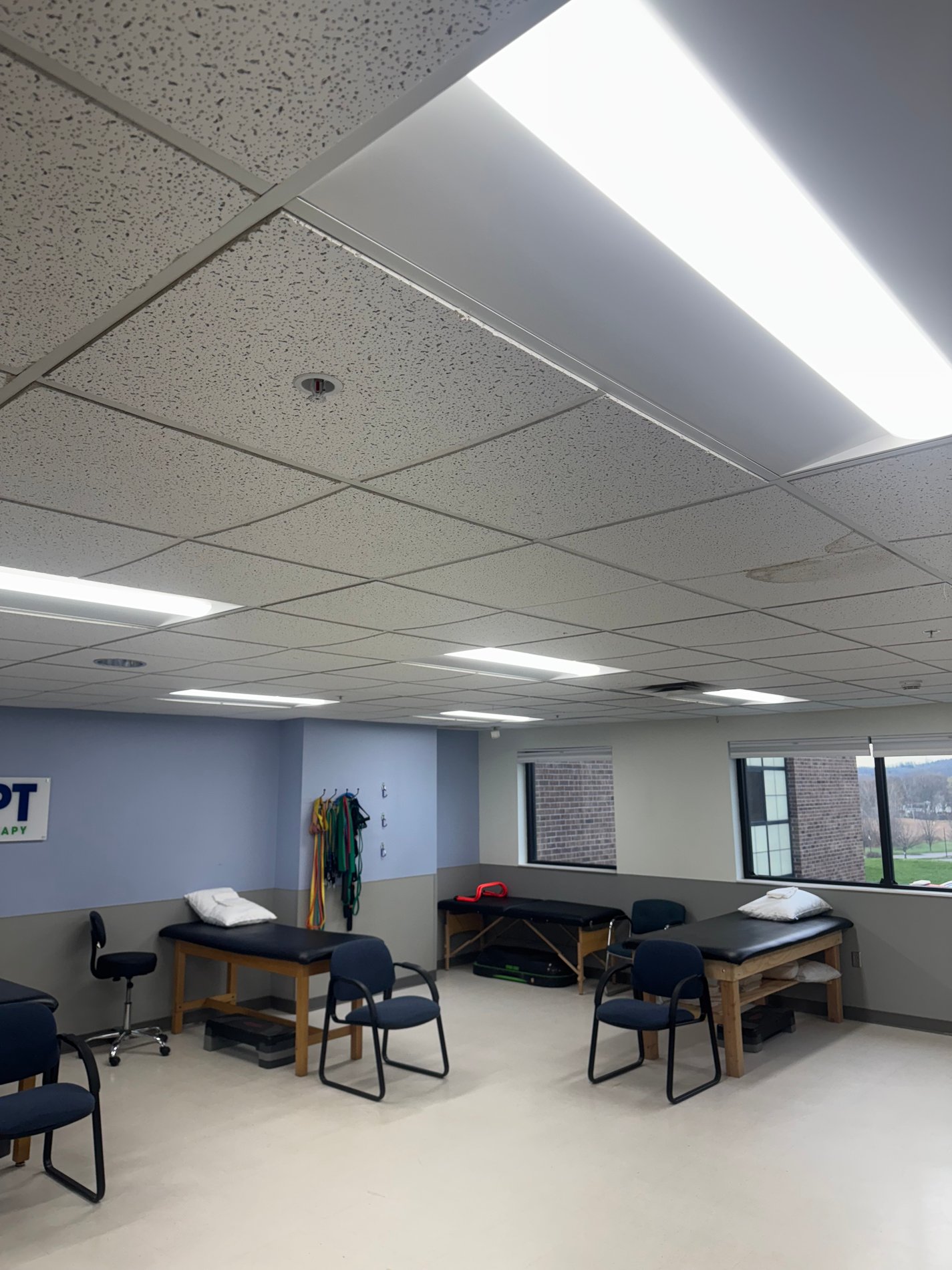 NY-Fairport-MVPT
Therapy Equipment (resistance bands)