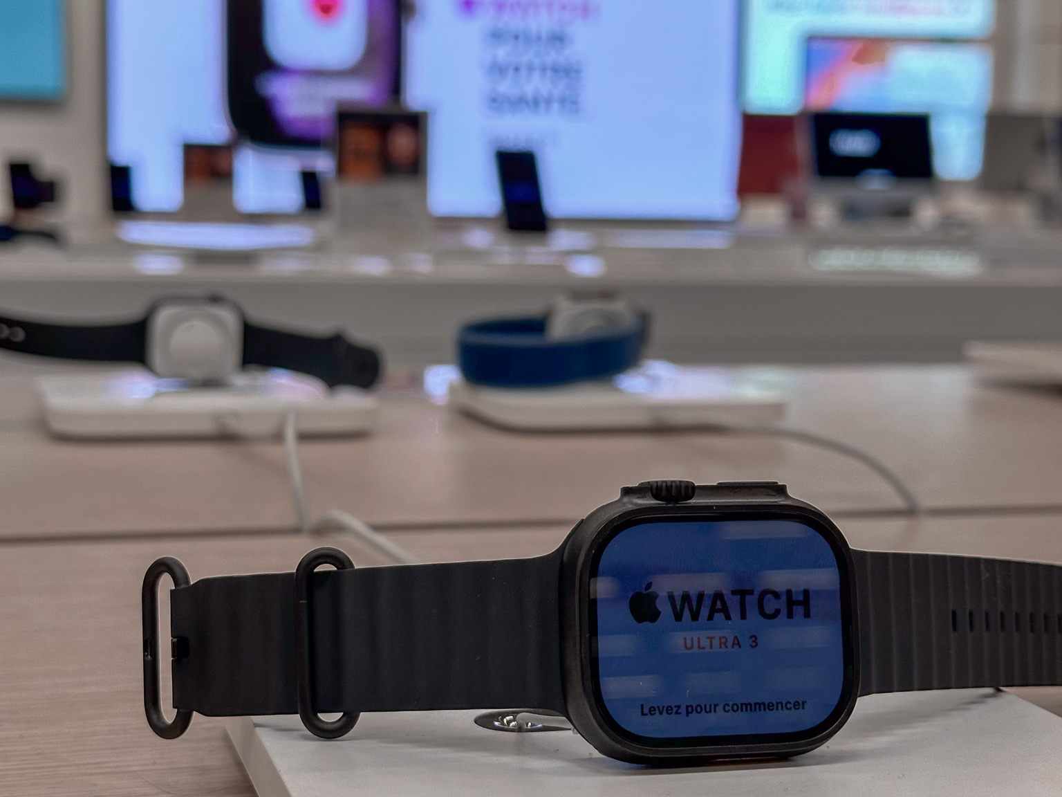 AppleWatch Ultra 3 Boulanger Toulon - La Garde