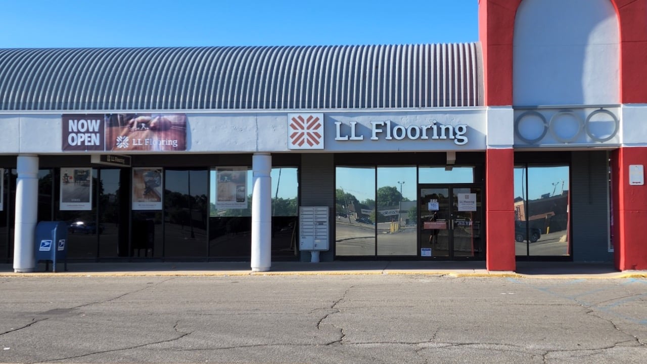 LL Flooring #1444 Muncie | 1515 West McGalliard Road | Storefront