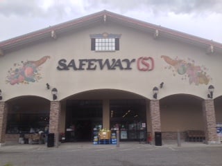 Safeway Store Front Picture at 116 Riverbend Dr in Leavenworth WA