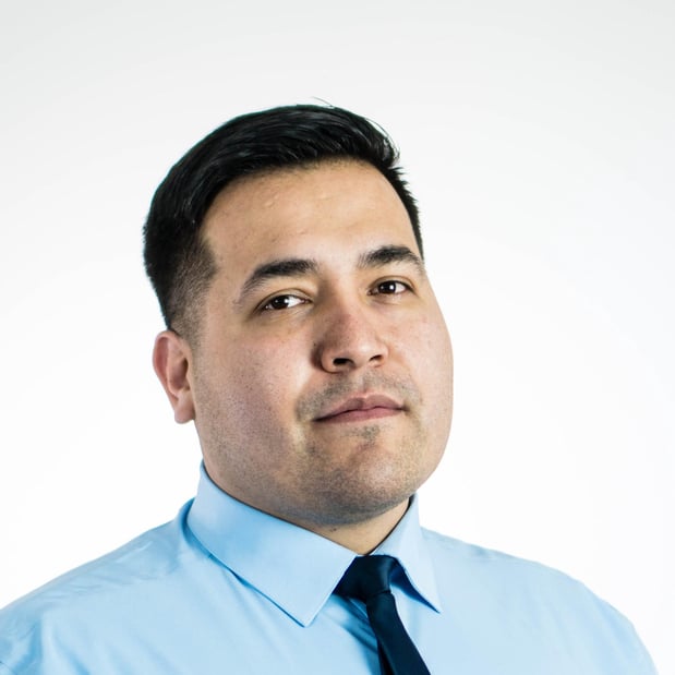Agente de seguros de Allstate Nestor Aguilar