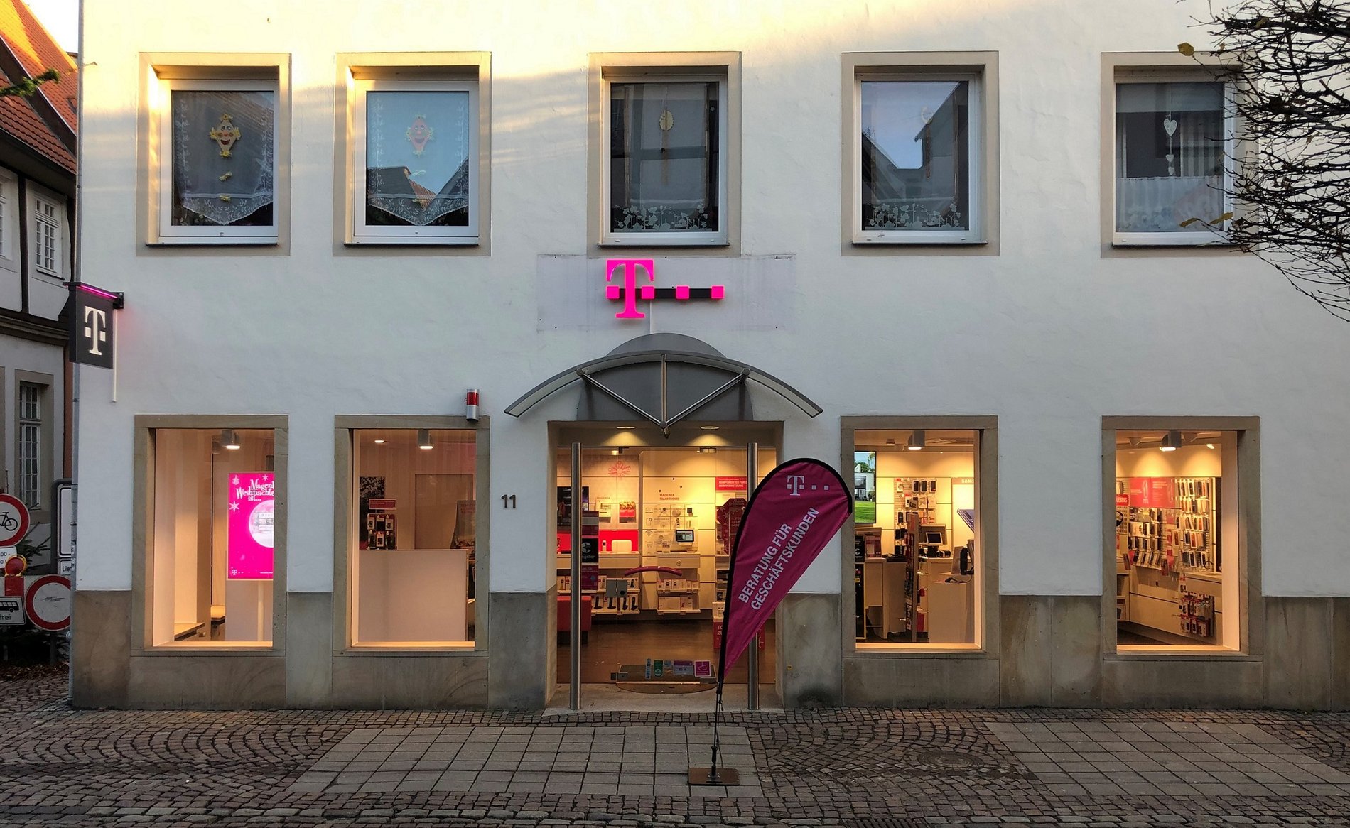 Store photo
