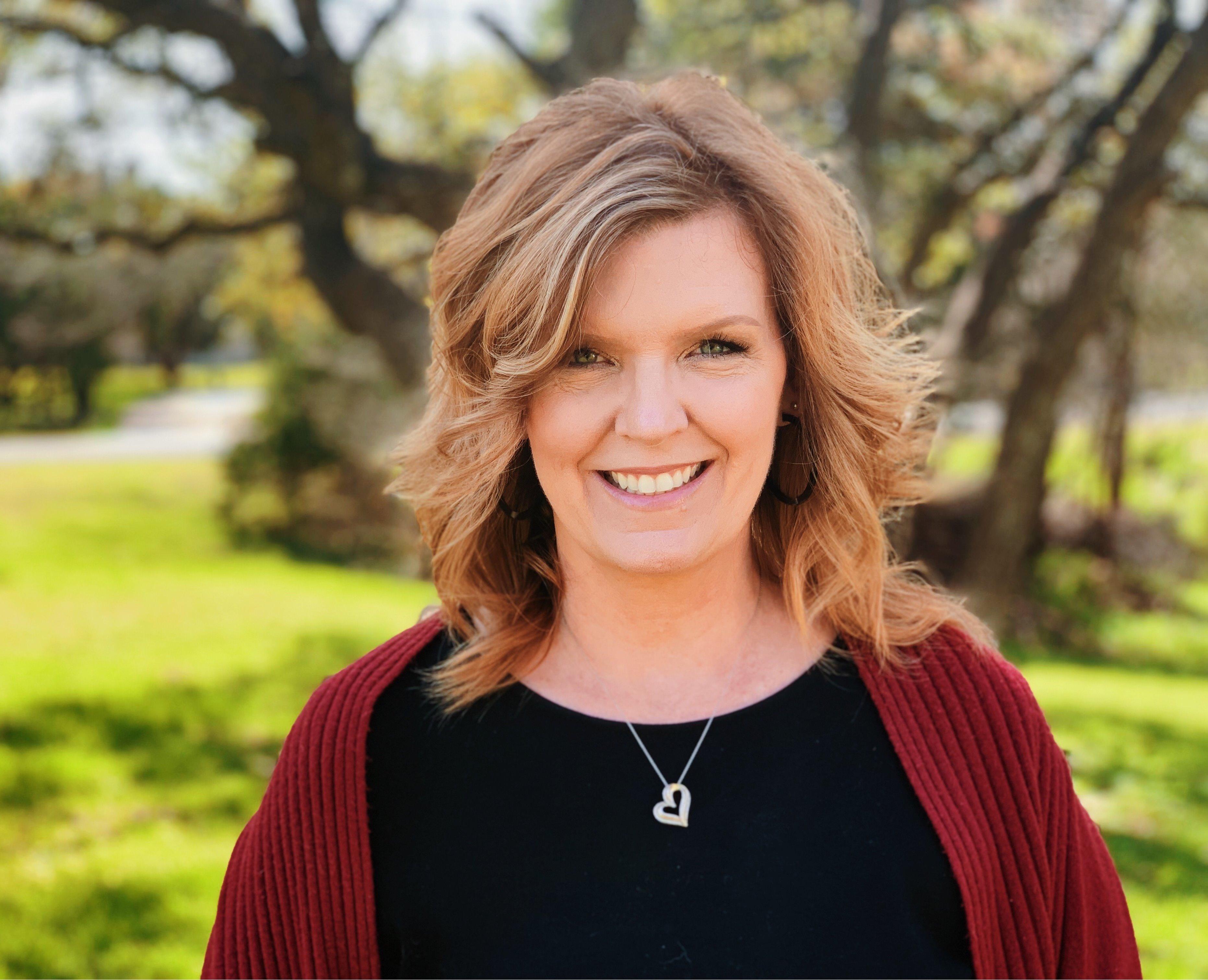 Photo of Laura Schnucker