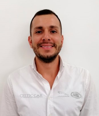 Julian Martínez's headshot