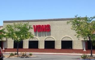Vons Store Front Picture at 29530 Rancho California Rd in Temecula