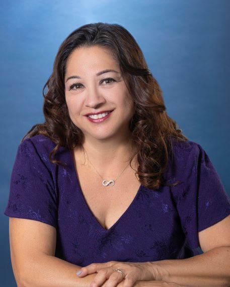 Photo of Rhonda Lopez