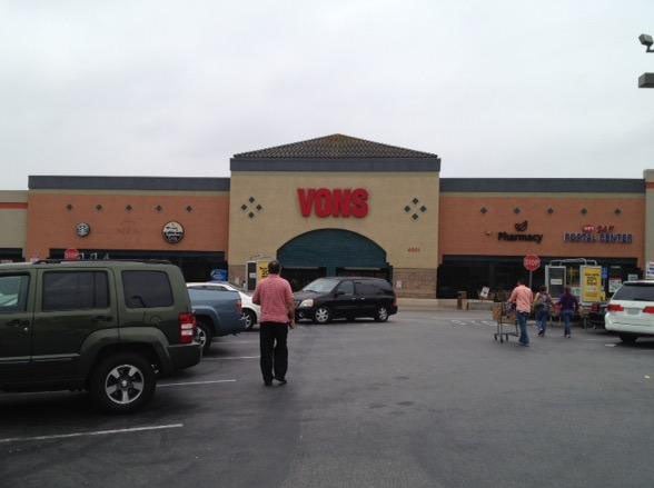 Vons Store Front Picture at 4001 Inglewood Ave in Redondo Beach CA