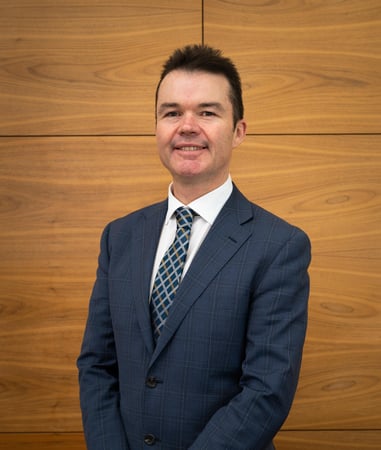 Andrew Curtis's headshot