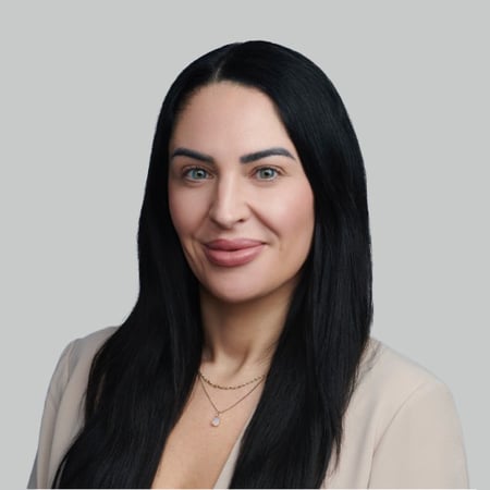 Jacqueline Hettesheimer Advisor Headshot image