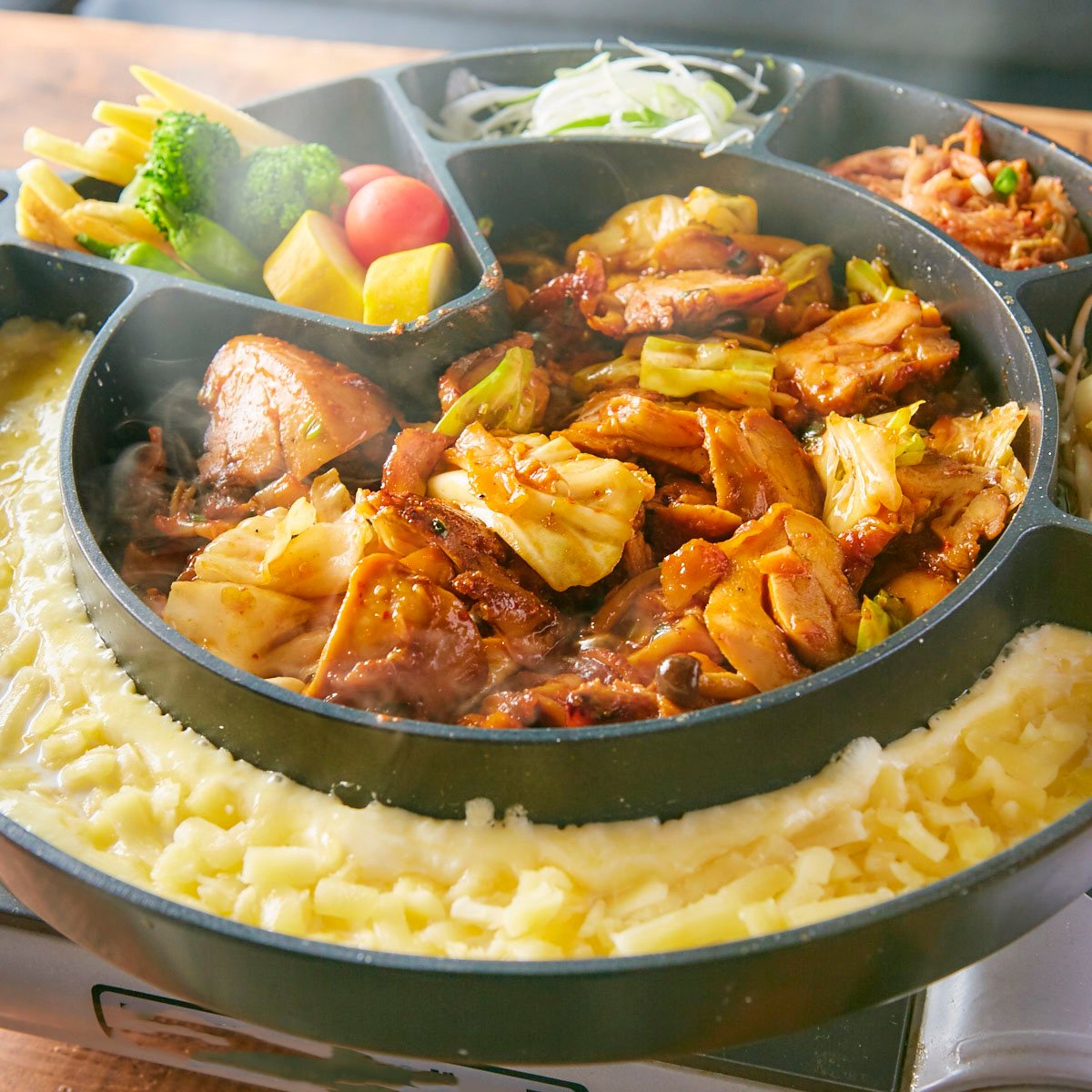 《チーズタッカルビ-CheeseDakgalbi-》選べる3種チーズタッカルビ★3時間飲み放題付【8品4980円⇒3480円】