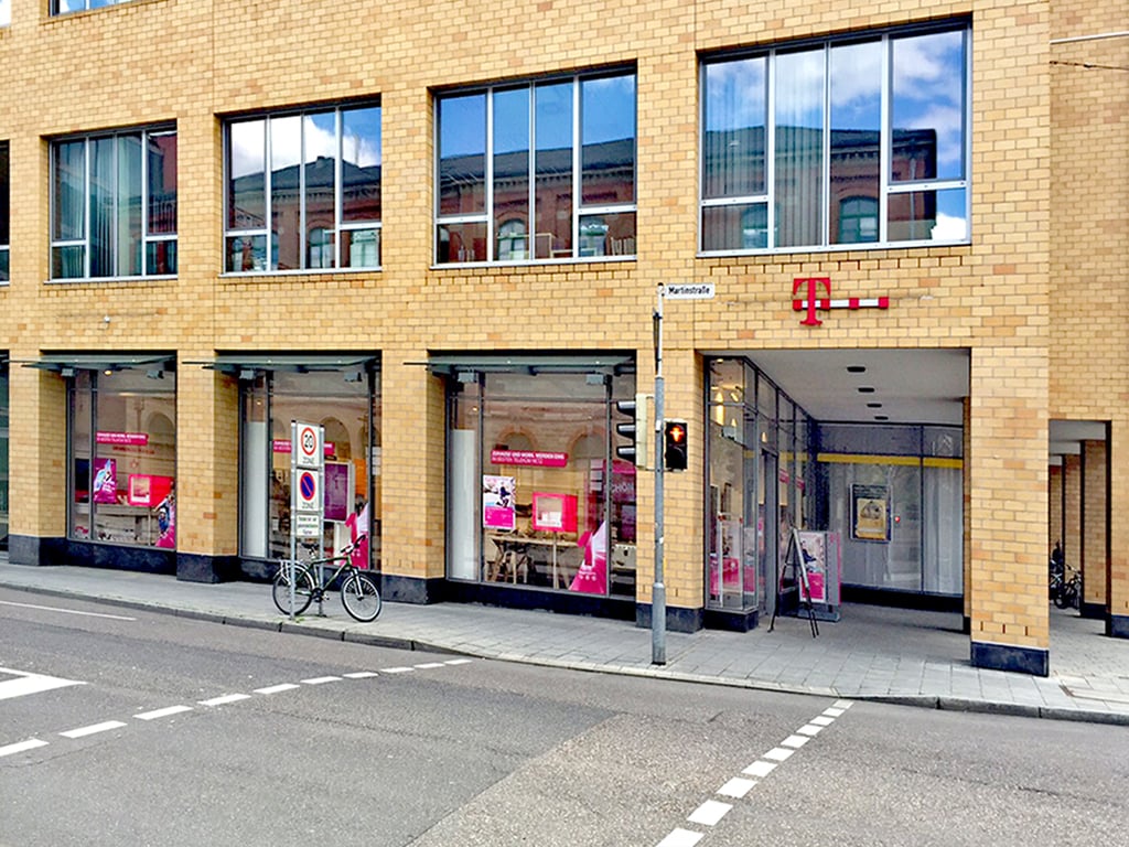 Store photo
