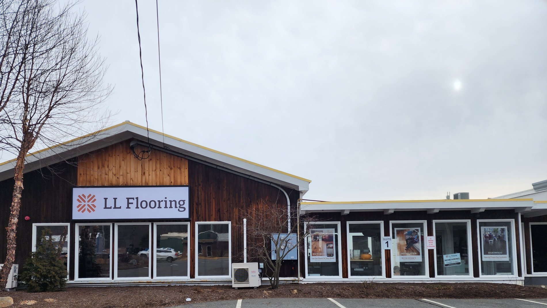 LL Flooring #1218 West Hatfield | 10 West Street | Storefront