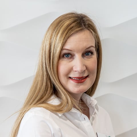 Rosemary Genis's headshot