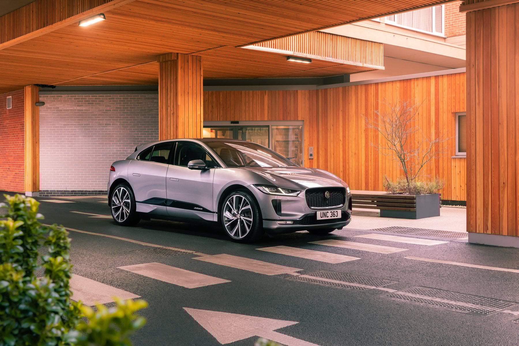純電跑旅 Jaguar I-PACE