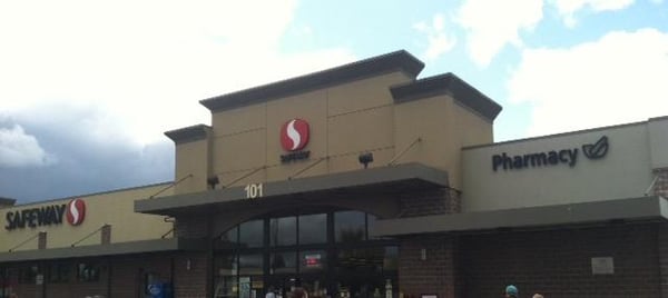 Safeway Store Front Picture at 101 Auburn Way in Auburn WA