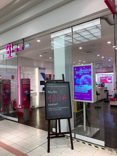 Store photo