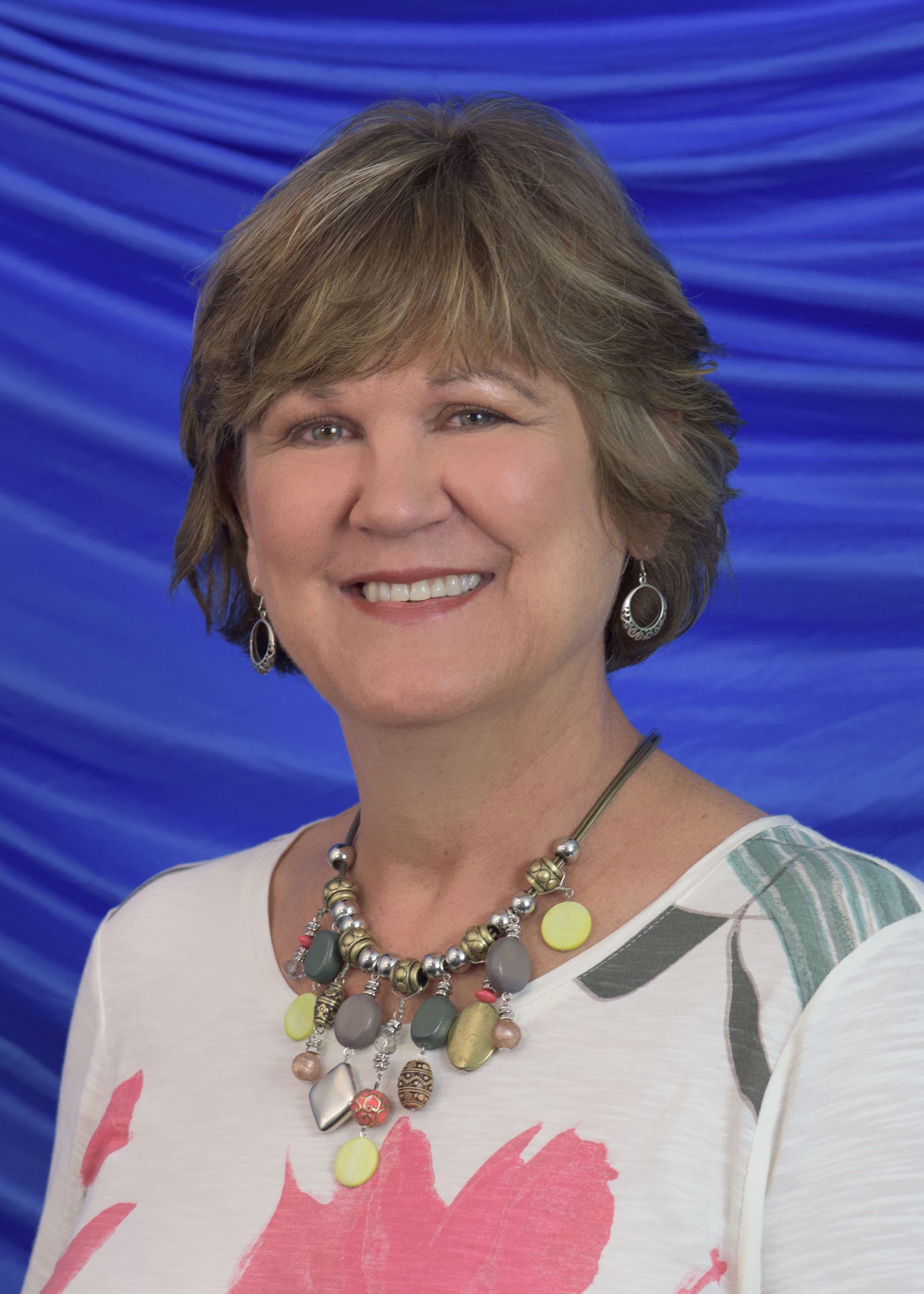 Photo of Suzanne Warren