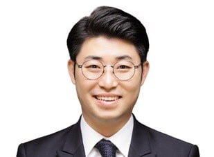 박성욱 과장's headshot