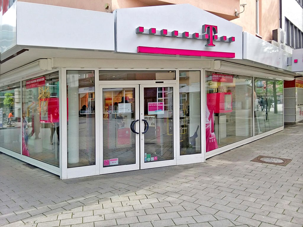 Store photo