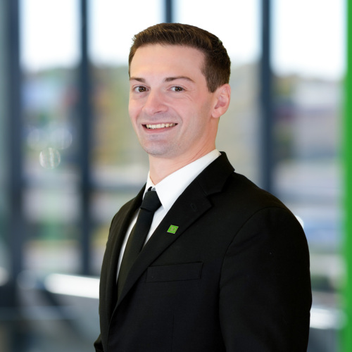 Advisor Headshot