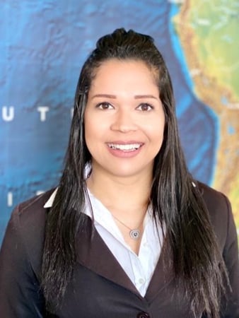 Ana Caroline Silva's headshot