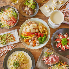 【チーズづくし♪女子会】食べ放題にも変更可能!3種の濃厚チーズフォンデュ《7品 2.5h 3000円》