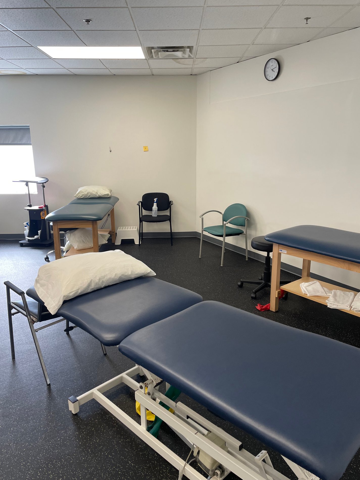Bay State Physical Therapy Kingston MA Patient care area showing PT Tables.