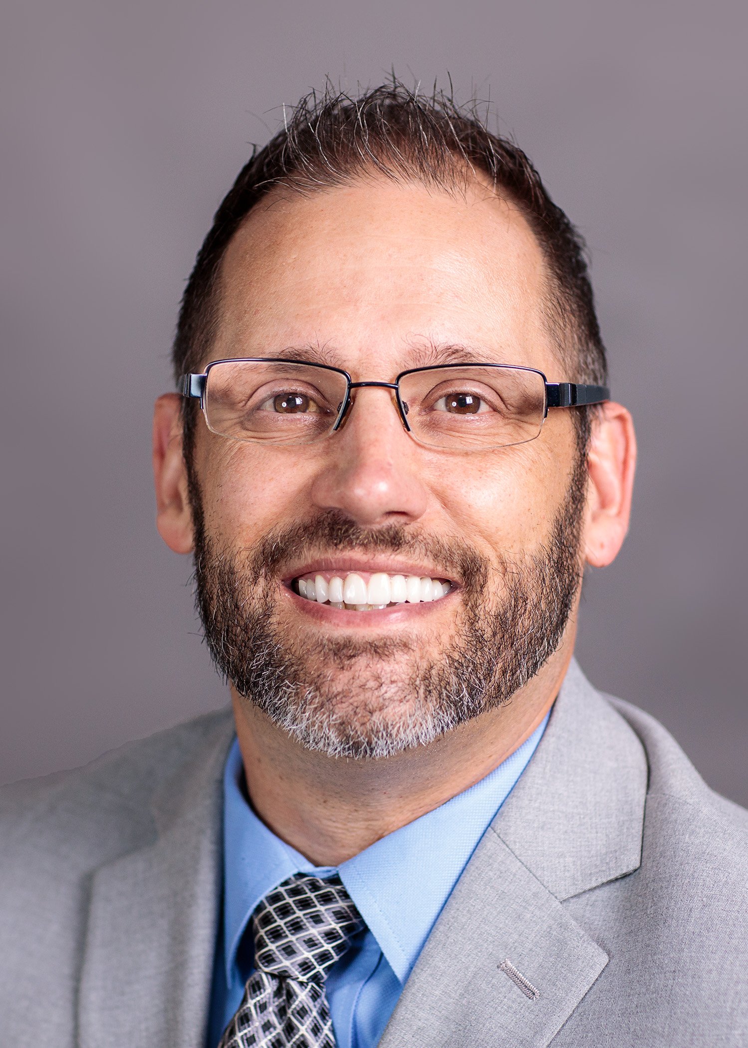 Photo of Stephen Mills