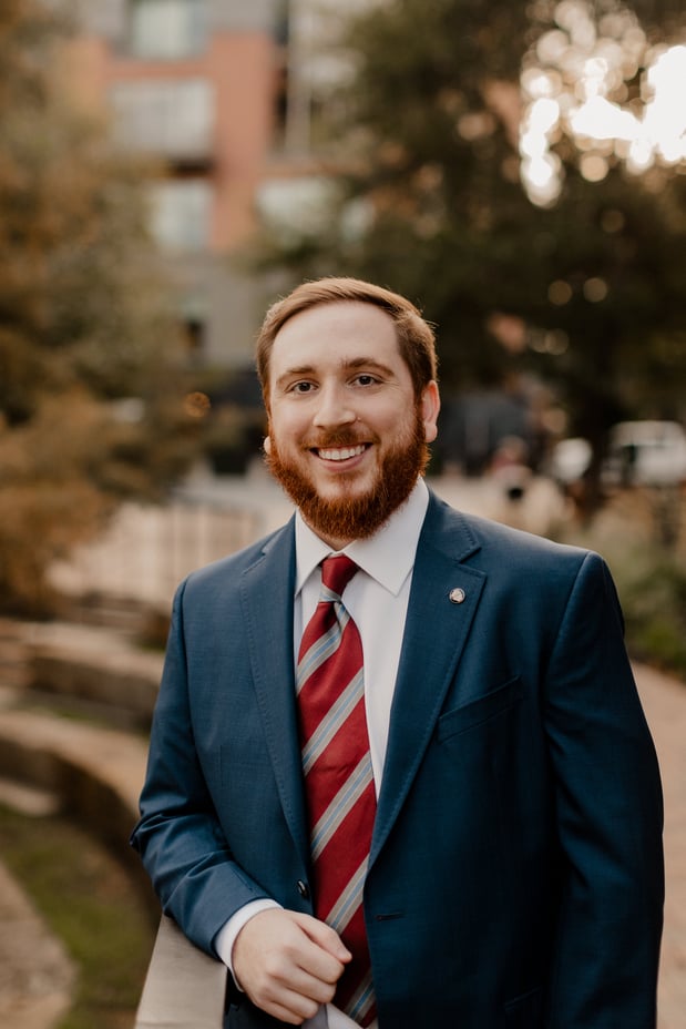 Carousel Associate Image