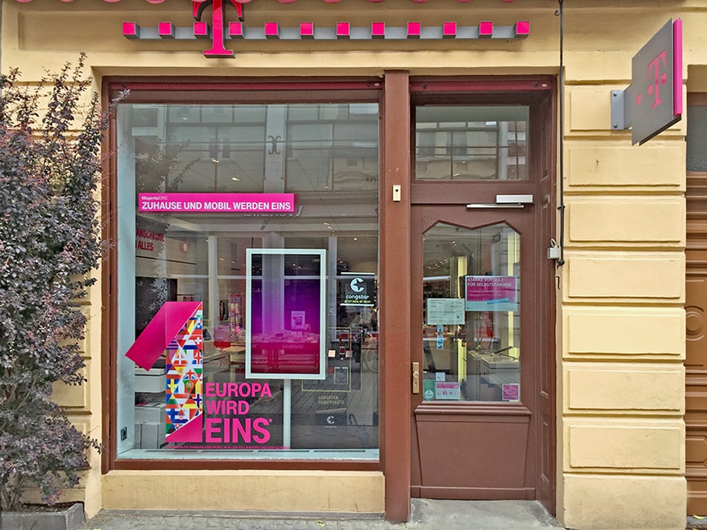 Store photo