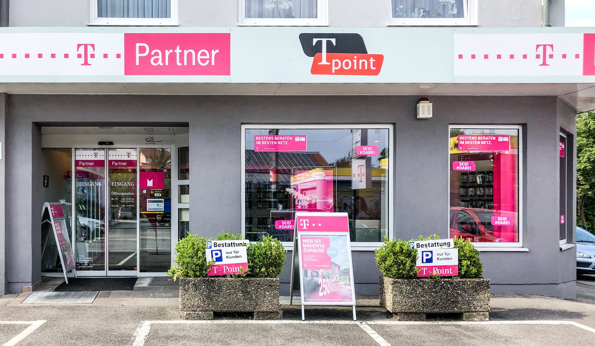 Store photo