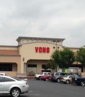 Vons Store Front Picture at 3520 Riverside Plaza in Riverside CA