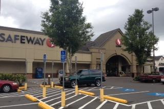 Safeway Store Front Picture at 20685 SW Roy Rogers in Sherwood OR
