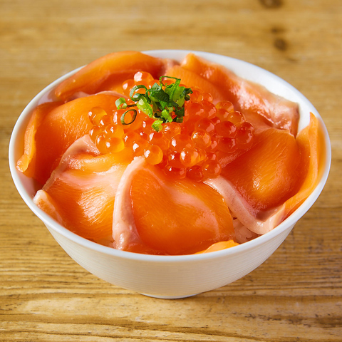 サーモンといくらの親子丼