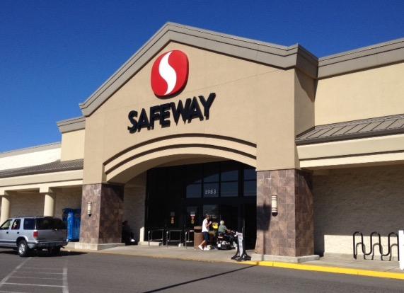 Safeway Store Front Picture at 1983 S Main St in Lebanon OR