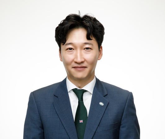 심민수's headshot