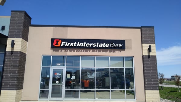 Exterior image of First Interstate Bank in Fargo, ND.